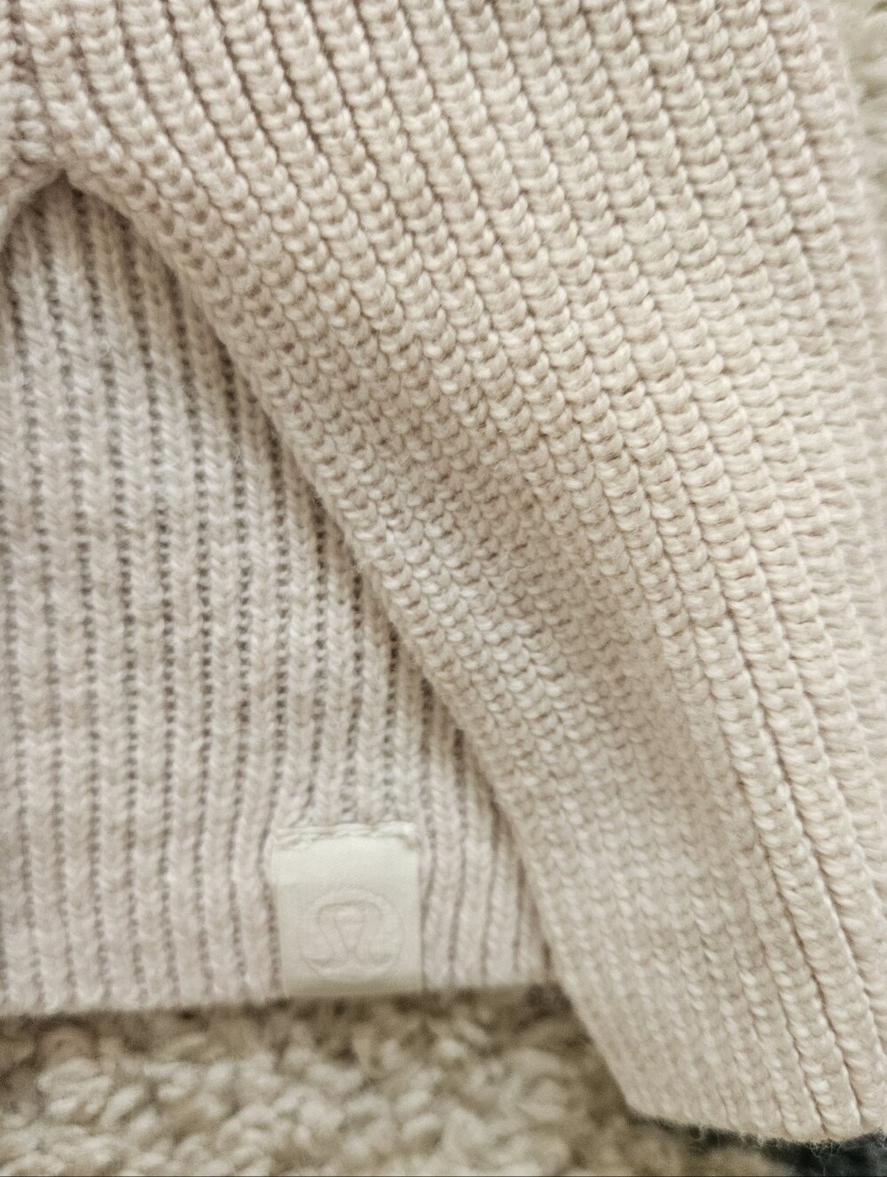 Lululemon Athletica Cream Crewneck Pullover Sweater Size 6 - Picture 6 of 6